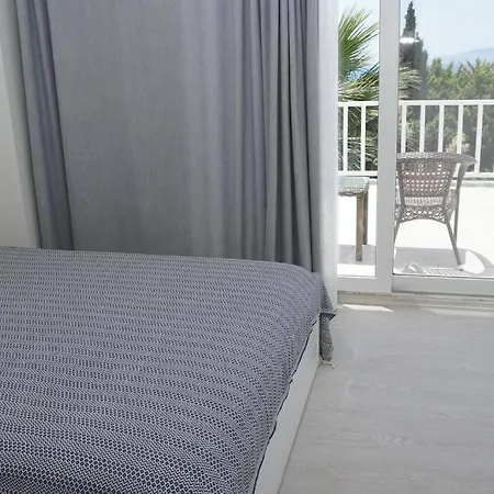 3 Bedroom Triplex With Amazing View In Villa